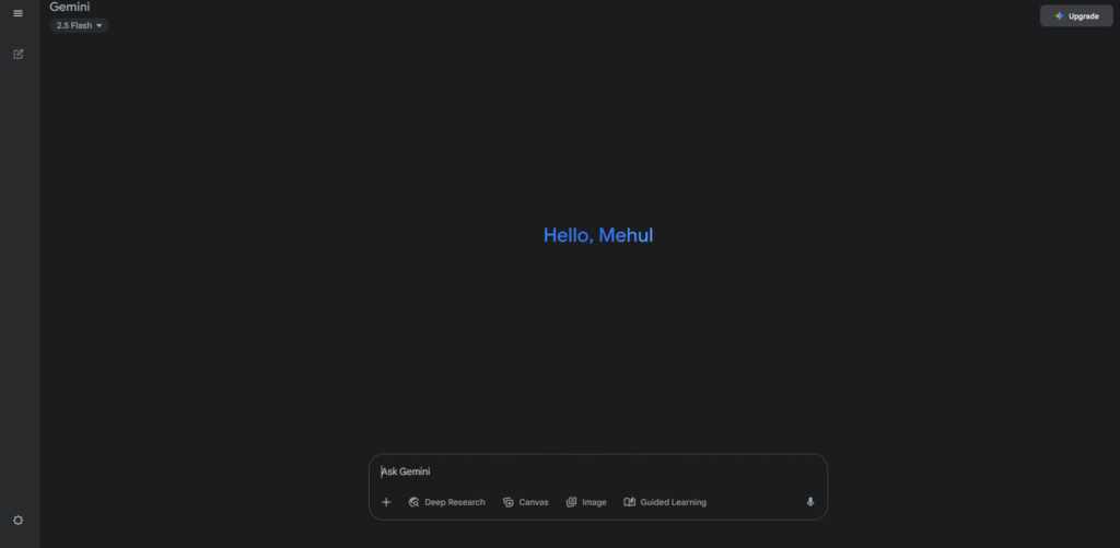 Gemini Advanced AI chatbot with large context and reasoning abilities